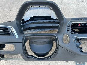 BMW 1er/2er palubní deska facelift - 4