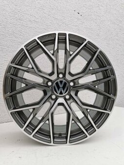 Škoda Kodiaq, Vw Passat alu kola 8x18 5x112 ET45 - 4