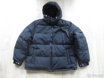 PRODÁM NOVOU DÁMSKOU PÉŘOVOU BUNDU VEL.XL ZN.LEVIS - 4