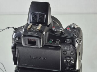 Panasonic Lumix DMC-FZ200 24x Op.ZoomFull HDVBAG - 4