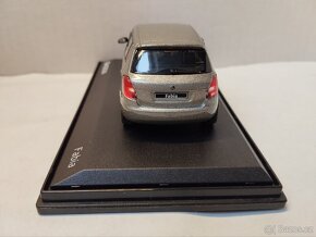 Škoda Fabia II facelift 1:43 Abrex - 4