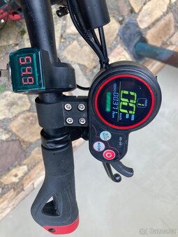 Elektro koloběžka Techlife X7S super rychlá TURBO - 4