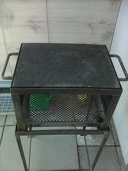 Zahradní gril na dřevěné uhlí - 4