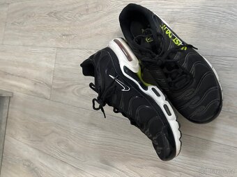 Nike Air Max - 4