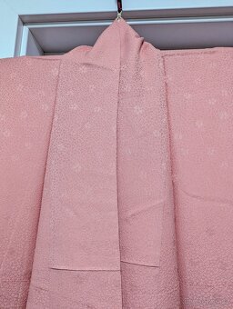 Dámské růžové kimono iromuji s květy - 4