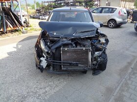 Suzuki swift 1,3i 67,3kw, Rozprodám na náhradní díly - 4