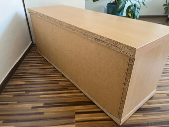 Nízky bytelný stolek, TV - 4