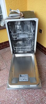 Myčka vestavná Bosch 45 cm - 4