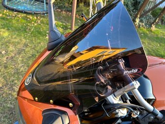 YAMAHA FZ1 - 4
