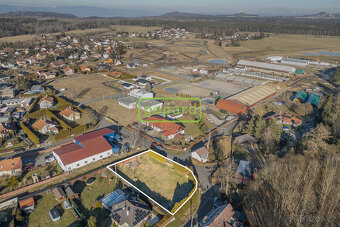 Prodej stavebního oploceného pozemku s projektem 1235m2 - 4
