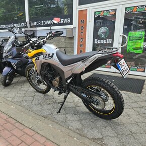 Voge 300 Rally, najeto pouze 308 km, stav nového stroje - 4