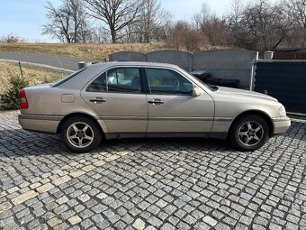 Prodám Mercedes C - 4