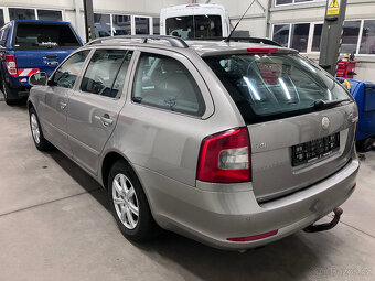 Škoda Octavia, 1,4 16V + DSG + tažné - 4