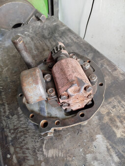 hydraulické čerpadlo zetor 1 UŘ - 4