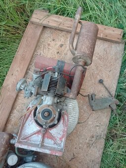 Motory benzínový - 4