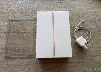 Ipad (2018) 32 GB zlatý - 4