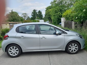Peugeot 208 Active 1,2 PureTech 82k /61kW,benzín,MAN5 - 4