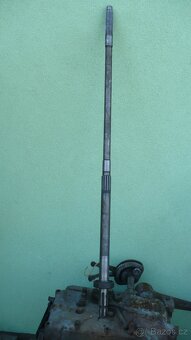 Rozvodovka + blok hydrauliky na Zetor 4011 - 5648 - 4