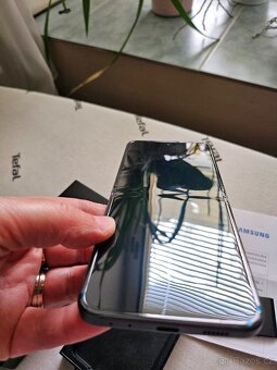 Samsung Galaxy Z Flip 5 Yellow - 4