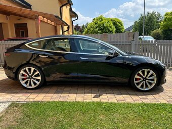 Tesla Model 3 Performance 2019 FSD, 0-100 za 3.4s - 4