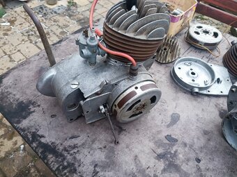 Motor Manet 90 - 4