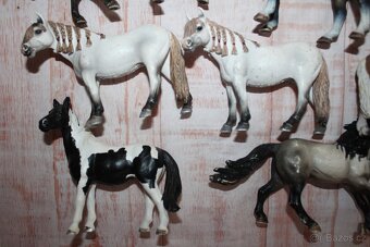 Figurky koní Schleich V - 4