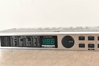 Behringer Virtualizer - 4