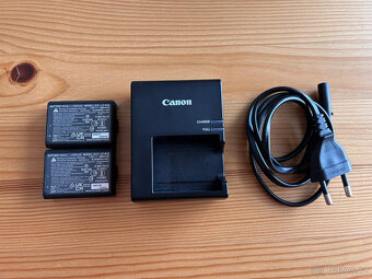 Canon EOS2000D + EF-S 18-55 mm IS II + EF-S 55-250 mm IS STM - 4