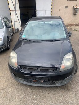 Ford Fiesta na díly - 4