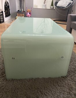 Konferenční stolek - 4