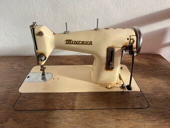 Šicí stroj Minerva - 4