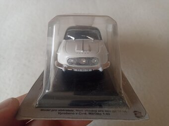 Model TATRA 603- Černá a TATRA 603-1-Bílá a Škoda 1200 - 4