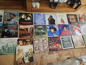 LP desky - 44 velkých + 68 malých - 4