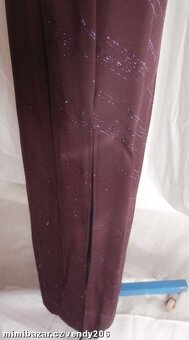 prodám dlouhé pružné šaty vel 38,bordové s fialovým tiskem - 4