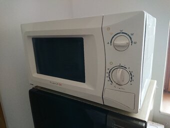 Mikrovlnná trouba Daewoo a Privileg. - 4