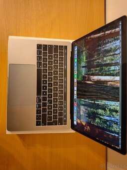 MacBook Pro 2018 A1989 – i5 / 8 / 512 - 4