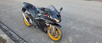 Kawasaki ZX10R - 4