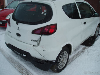 Mitsubishi Colt r.v. 2009 obsah 1124 - 4
