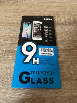 Apple iPhone SE 2020 128GB černý - 4
