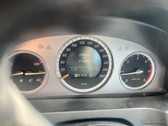 Mercedes C Avantgarde - 4