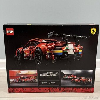 LEGO Technic 42125 Ferrari 488 GTE - 4