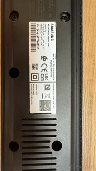 Soundbar Samsung HW-B450 - černý 300w - 4