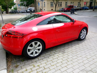Audi TT2.0 Tfsi 2010 manuál S-Line - 4