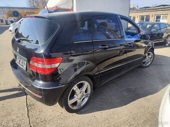 Veškeré díly Mercedes Benz B170 černá - 4