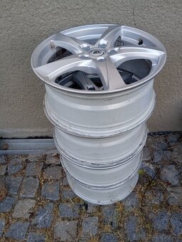 ALU kola RC - 4