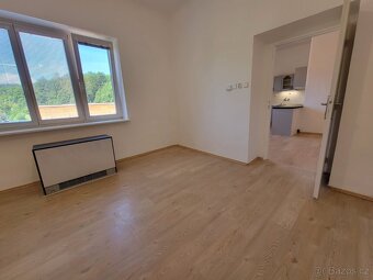 Prostorný byt na náměstí Jablonné nad Orlicí - 4