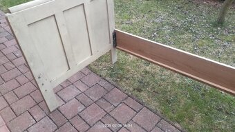 Úklid půdy - STARŠÍ POSTEL bílá - 4