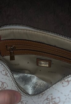 Kabelka Guess - 4