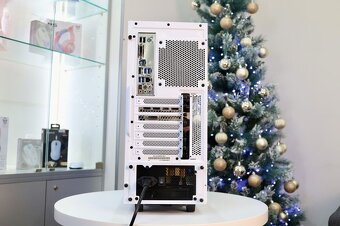 Herní PC - Intel i5 8600K / 48GB / 500GB / 1070 Ti - 4
