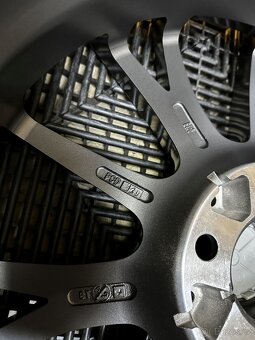 Volkswagen T5, T6 - ALU disky zn. MAK 5x120 R18 - 4